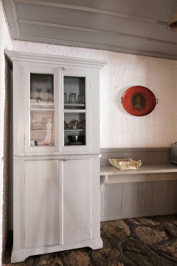 Keresbino Hydra Manor House Villa Buitenkant foto